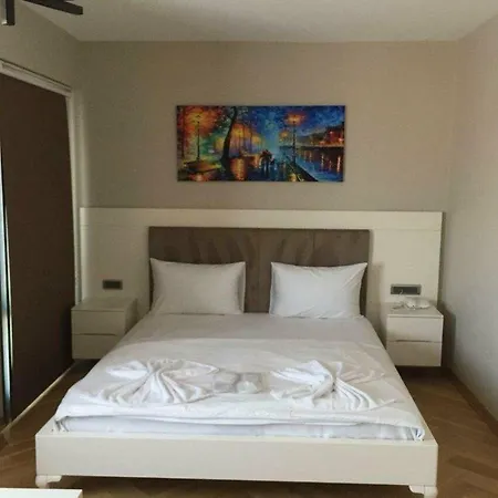 Leader Mansion & Sauna Отель